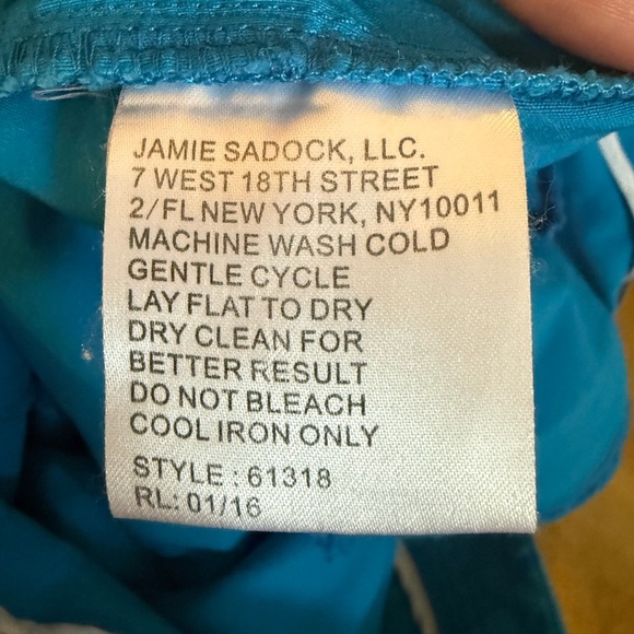 Jamie Sadock Skinnylicious Golf Shorts with Control Top Panel, size 6 - Picture 4 of 5